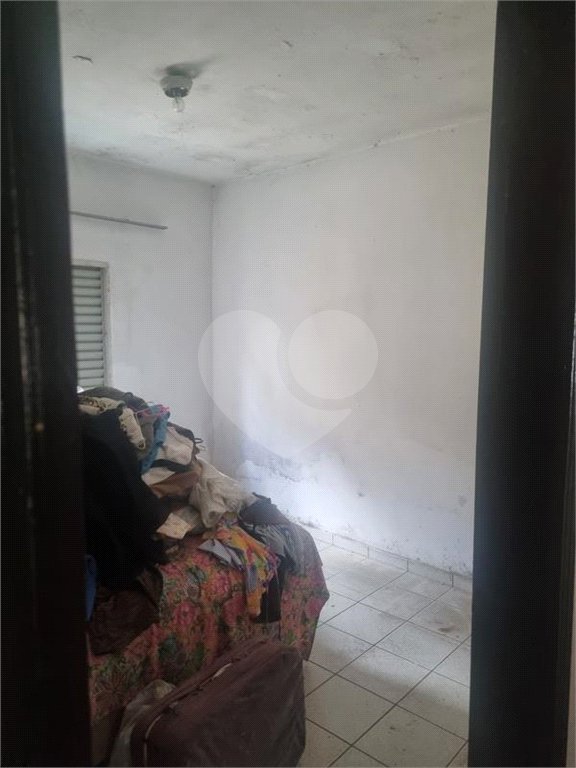 Casa Térrea à venda com 4 quartos em Vila Nivi, São Paulo, SP