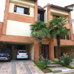 Casa à venda com 3 suítes no condomínio Chácara Francesa, São Paulo - SP