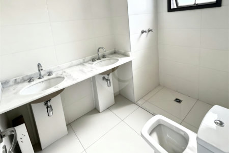 Apartamento à venda com 2 suítes em Campo Belo, São Paulo, SP