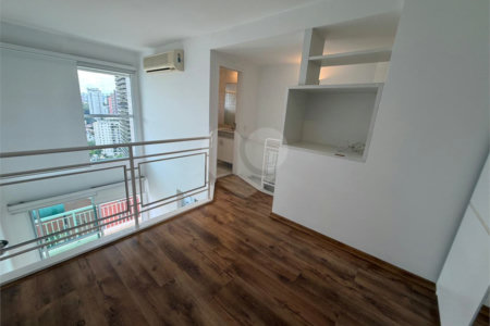 Duplex à venda ou para alugar com 1 suíte em Vila Nova Conceição, São Paulo, SP