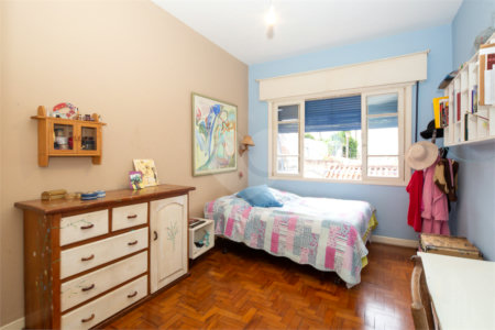Casa à venda com 3 quartos, sendo 1 suíte, em Alto da Boa Vista, São Paulo, SP