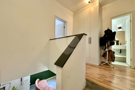 Casa à venda com 3 quartos, sendo 1 suíte, no condomínio Villaggio Viana, Cotia - SP