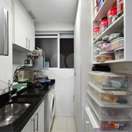 Apartamento à venda com 2 quartos em Vila Anastácio, São Paulo, SP