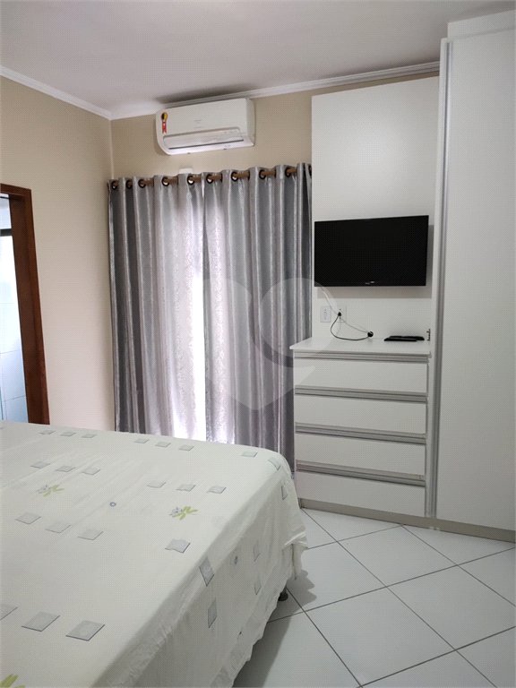 Sobrado à venda com 2 suítes em Vila Carrão, São Paulo, SP