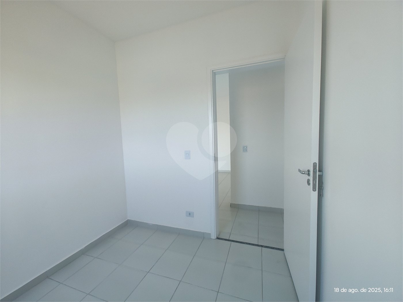 Apartamento para alugar com 3 quartos, sendo 1 suíte,  em Jardim das Palmeiras, Atibaia, SP