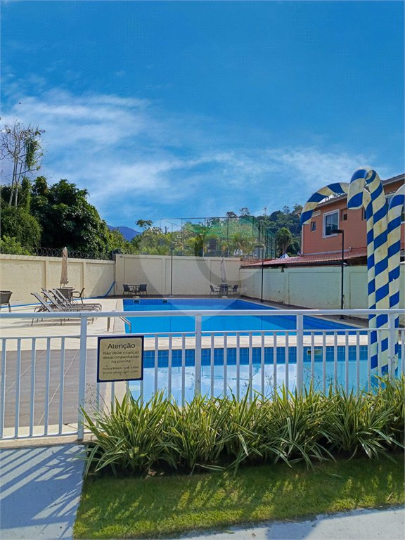Casa à venda com 3 quartos, sendo 1 suíte, no condomínio Grand Family, Rio de Janeiro - RJ
