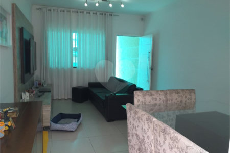 Sobrado à venda com 3 quartos, sendo 1 suíte, em Vila Mazzei, São Paulo, SP