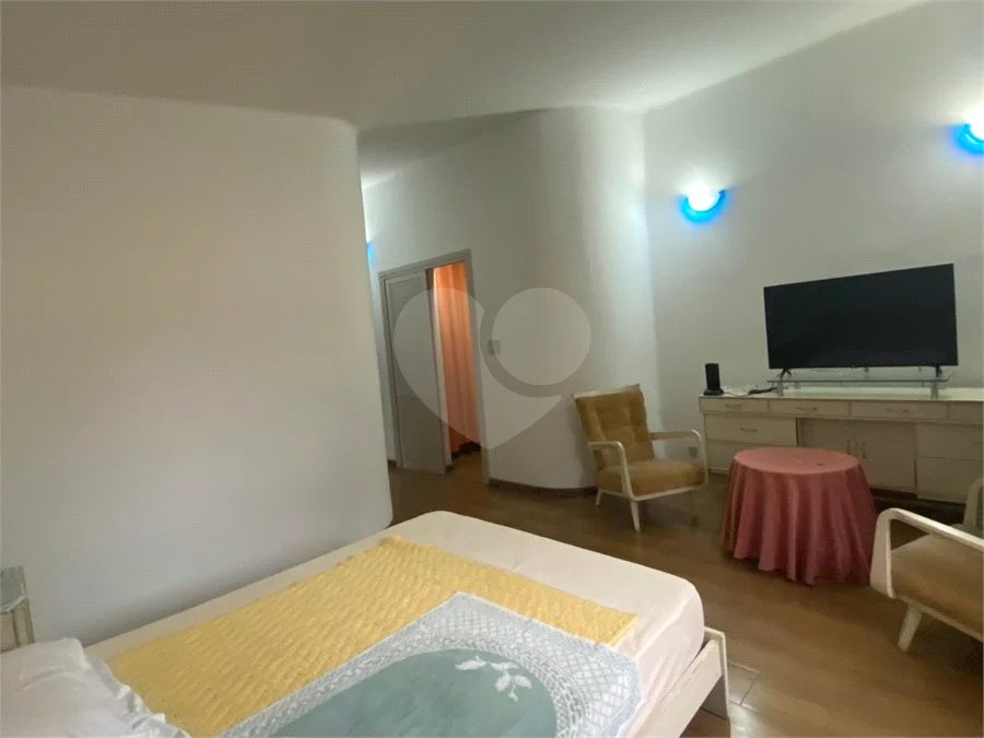Casa térrea com 3 quartos para alugar no Jardim dos Estados, São Paulo - SP