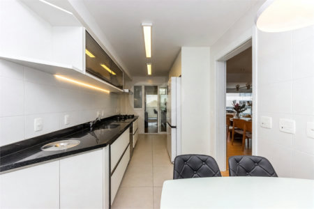 Apartamento à venda com 4 quartos, sendo 3 suítes, em Chácara Santo Antônio (zona Sul), São Paulo, SP