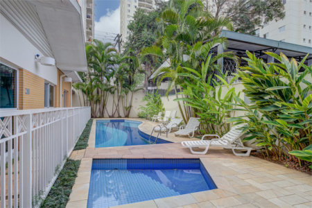 Casa à venda com 3 quartos, sendo 1 suíte, no condomínio Magnólia Gardens, São Paulo - SP