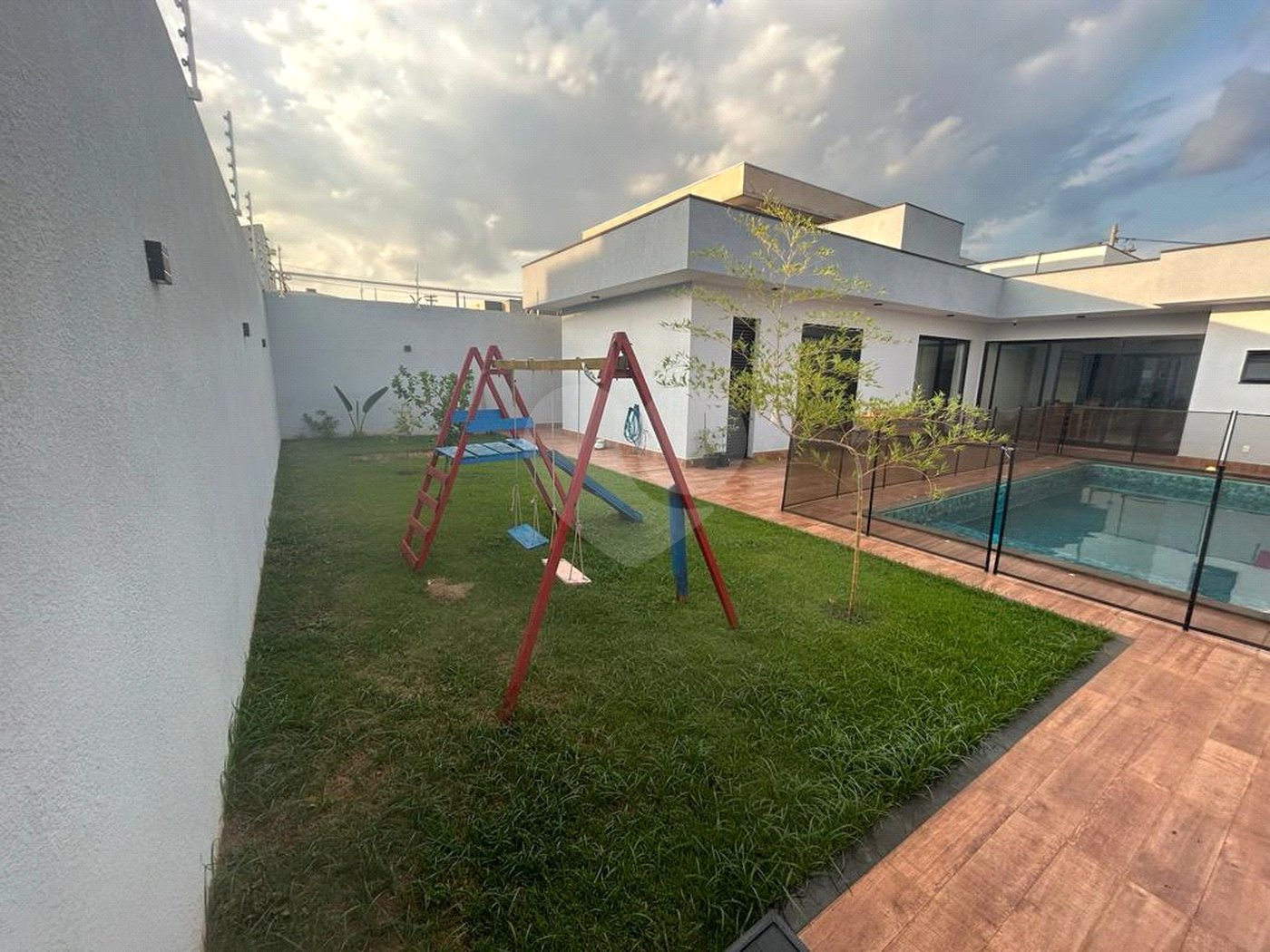 Casa à venda com 3 suítes em Parque Bom Retiro, Paulínia, SP