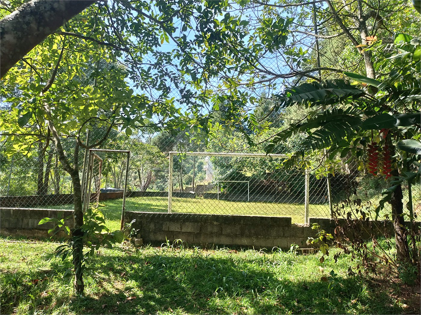 Chácara à venda com 7 quartos, sendo 1 suíte, no Centro (mailasqui), São Roque, SP