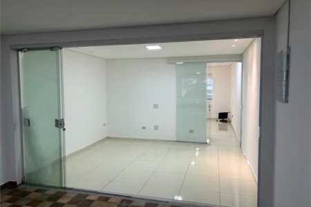 Casa de Vila para alugar com 4 suítes em Vila Romana, São Paulo, SP