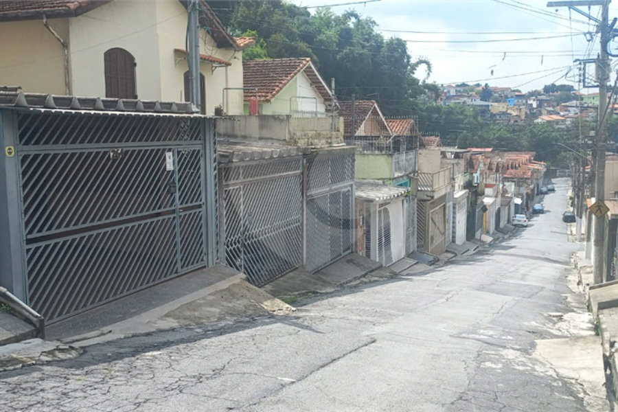 Sobrado à venda com 3 quartos, sendo 1 suíte,  em Tremembé, São Paulo, SP
