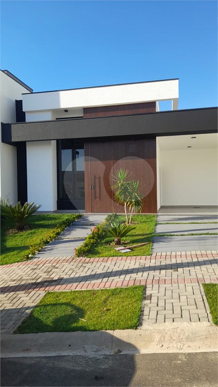 Casa à venda com 3 suítes no condomínio Jardim Laguna, Indaiatuba - SP