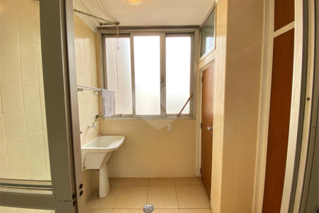 Apartamento à venda com 2 quartos, sendo 1 suíte, no Centro, Ribeirão Preto, SP