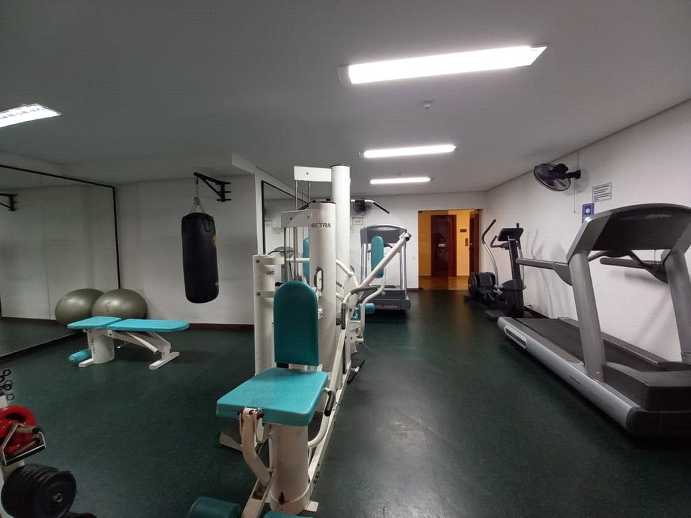 Duplex à venda com 6 quartos, sendo 4 suítes,  em Vila Andrade, São Paulo, SP