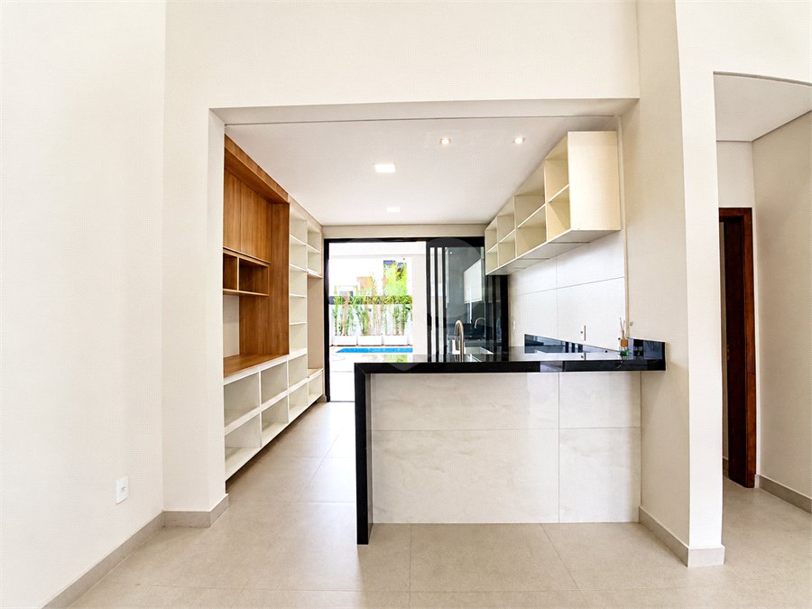 Casa à venda com 3 suítes no condomínio Residencial Chácara Ondina, Sorocaba - SP