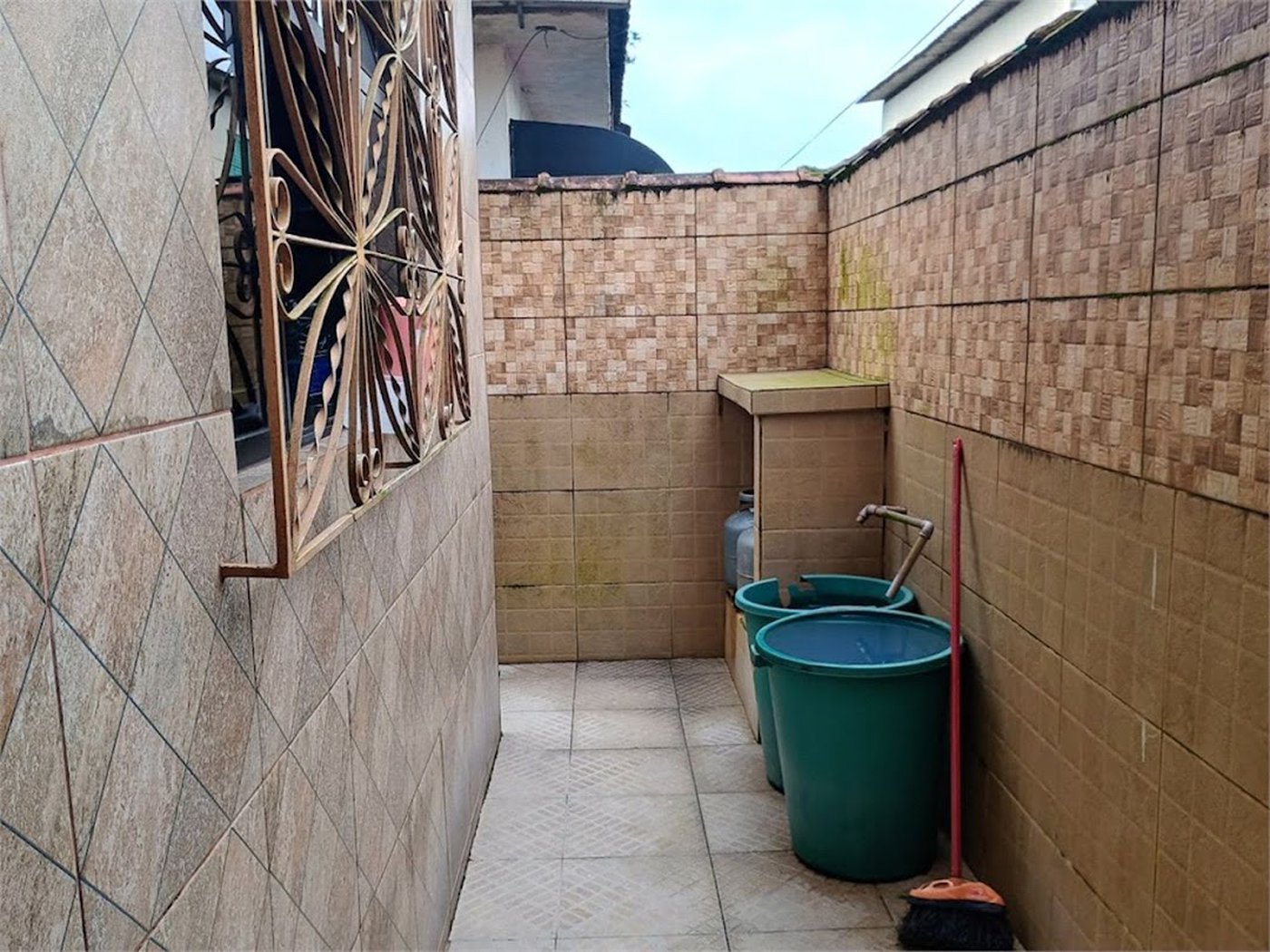 Casa Residencial à venda, Parque Continental, São Vicente - CA0207.