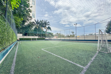 Apartamento de Alto Padrão no Campo Belo para venda com porteira fechada, com 4 dormitórios suítes e 4 vagas com lazer de club.