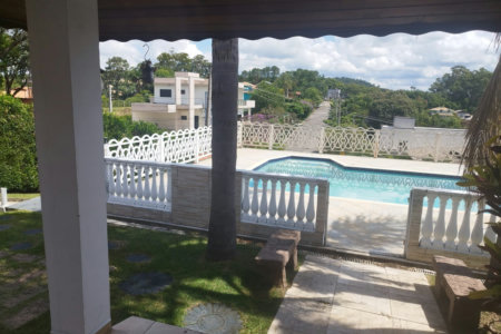 Casa à venda com 3 quartos, sendo 1 suíte, no condomínio Outeiro Das Flores, Itupeva - SP