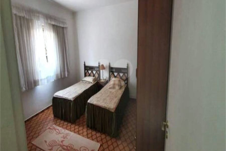 Casa à venda com 3 quartos no condomínio Recanto Florido, Vinhedo - SP