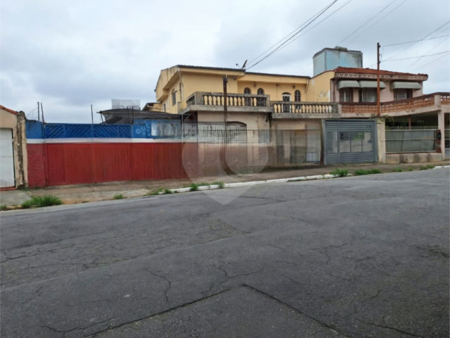 Sobrado à venda com 4 quartos em Vila Maria, São Paulo, SP