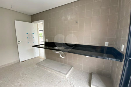 Casa à venda com 4 suítes em Residencial Jatibela, Campinas, SP