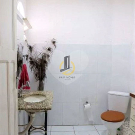 Casa à venda com 3 quartos, sendo 1 suíte, em Cambuci, São Paulo, SP