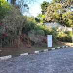 Terreno à venda no condomínio Champs Elysees Village, Mairiporã - SP