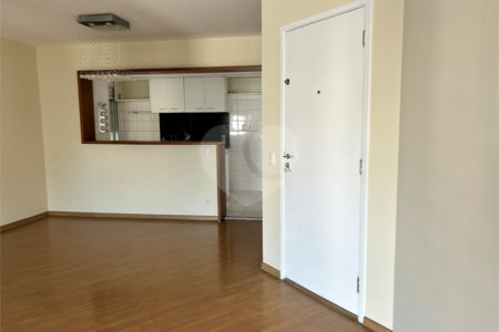 Apartamento à venda com 2 quartos, sendo 1 suíte, em Vila Andrade, São Paulo, SP