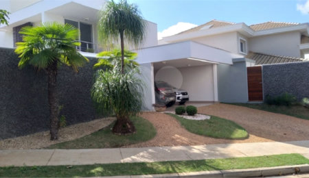 Casa à venda com 4 quartos, sendo 3 suítes,  no condomínio Parque Faber Castell - 2, São Carlos - SP