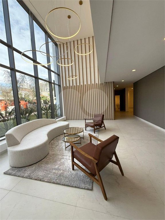 Lindo apartamento em excelente localização no Alto da Mooca, com 83m² com 3 dorms, sendo 1 suite, banheiro,lavabo,varanda gourmet, Aceita e estuda Permuta.