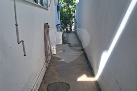 Casa à venda com 3 quartos, sendo 2 suítes, no condomínio Rio Bon, Rio de Janeiro - RJ