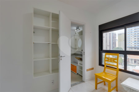 Apartamento à venda com 3 quartos, sendo 1 suíte, em Brooklin, São Paulo, SP