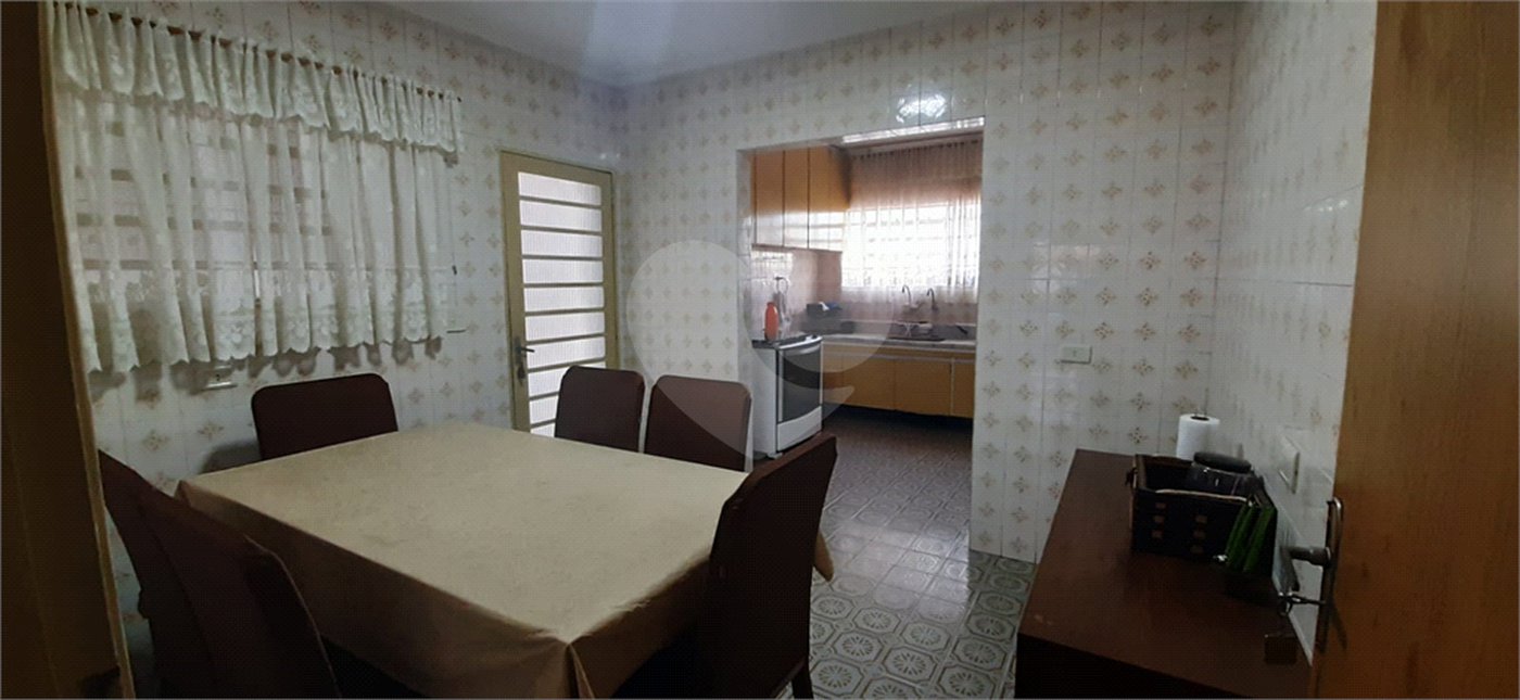 Sobrado à venda com 3 quartos, sendo 1 suíte, em Tremembé, São Paulo, SP