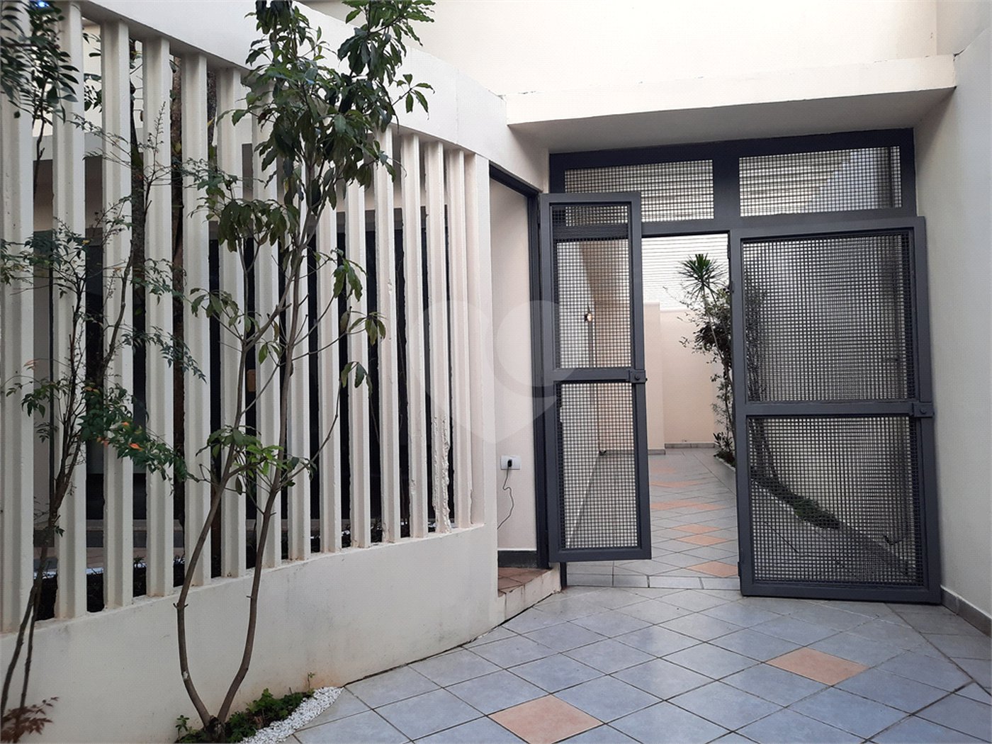 Casa Térrea à venda com 3 quartos, sendo 1 suíte, em Jardim Marajoara, São Paulo, SP
