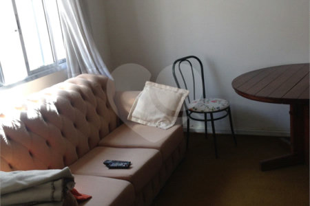 Sobrado à venda com 4 quartos, sendo 1 suíte, em Jardim Celeste, São Paulo, SP