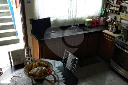 Sobrado à venda com 3 quartos, sendo 1 suíte, em Vila Maria Alta, São Paulo, SP