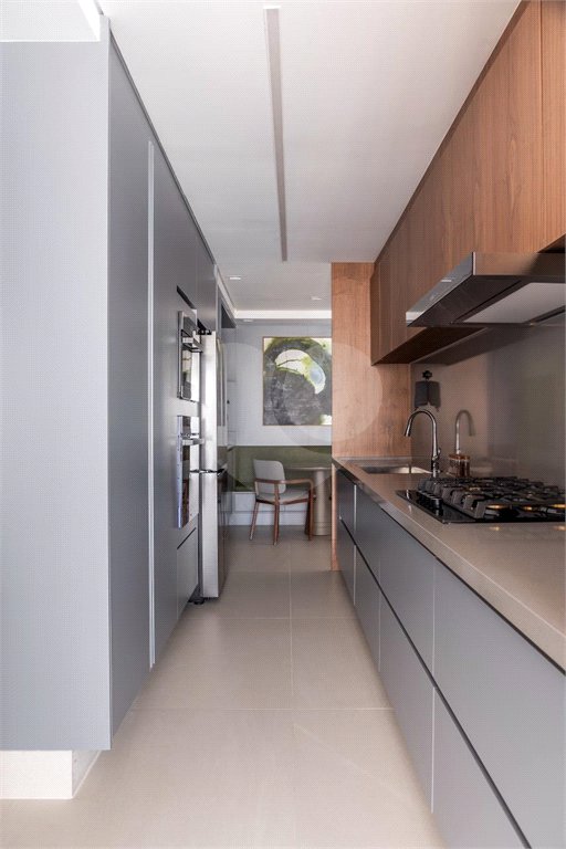 Apartamento à venda com 4 quartos, sendo 2 suítes,  em Vila Mariana, São Paulo, SP