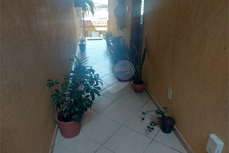 Sobrado à venda com 3 quartos, sendo 1 suíte, em Tremembé, São Paulo, SP