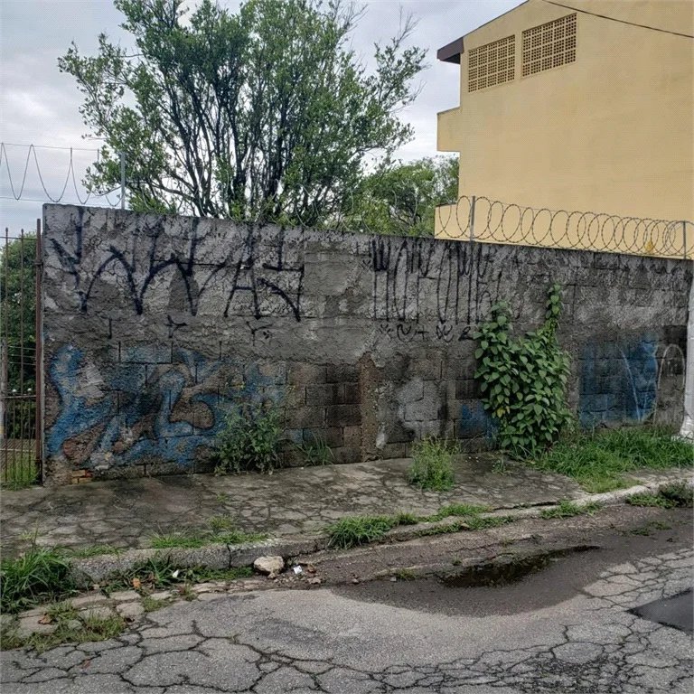 Terreno à venda em Jardim Rizzo, São Paulo, SP