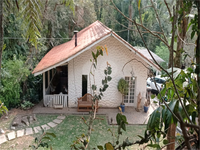 Casa Térrea à venda com 3 quartos, sendo 1 suíte,  em Serra da Cantareira, Mairiporã, SP