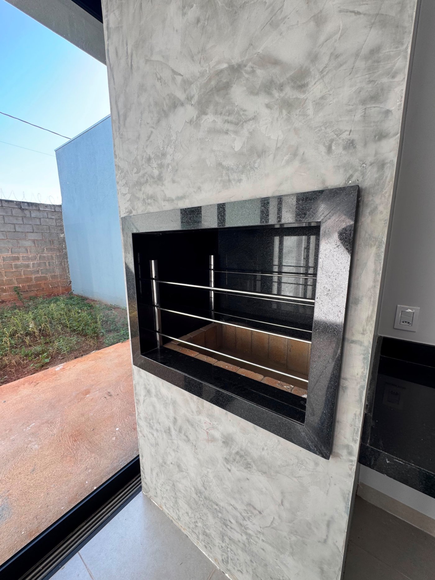 Casa à venda com 3 quartos, sendo 1 suíte,  em Residencial Costa Leste, Três Lagoas, MS