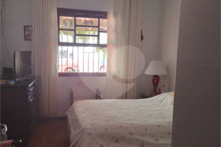 Casa à venda com 3 quartos, sendo 2 suítes, em Vila Santista, Atibaia, SP