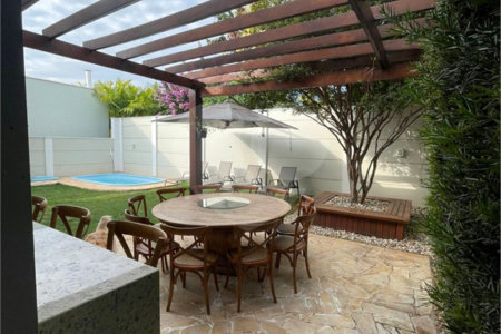 Casa à venda com 3 suítes no condomínio Villagio Di Verona, Vinhedo - SP