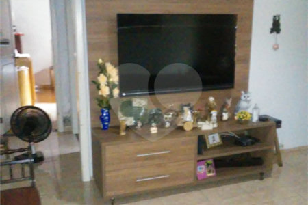 Sobrado à venda com 3 quartos, sendo 1 suíte, em Jardim Itacolomi, São Paulo, SP