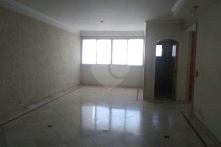 Casa à venda com 4 quartos, sendo 3 suítes, em Vila Maria, São Paulo, SP