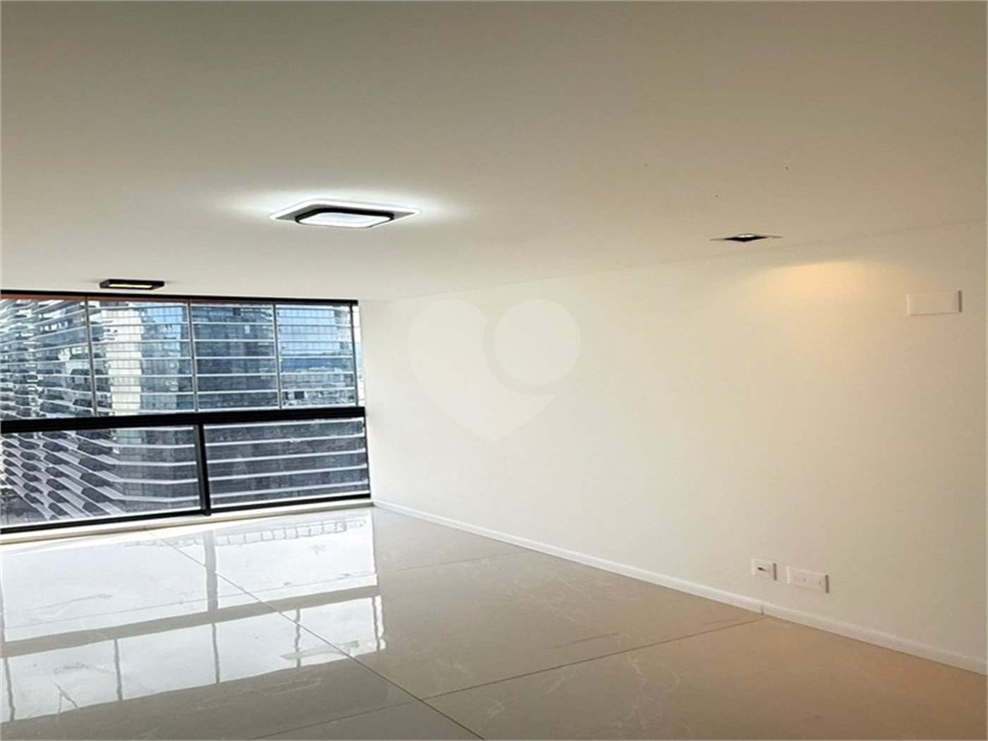 Apartamento à venda com 3 quartos, sendo 1 suíte,  em Recreio dos Bandeirantes, Rio de Janeiro, RJ