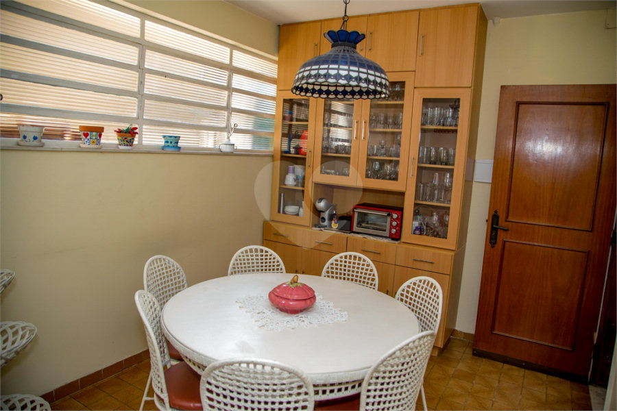 Casa à venda com 7 quartos, sendo 1 suíte, em Jardim Paulistano, São Paulo, SP